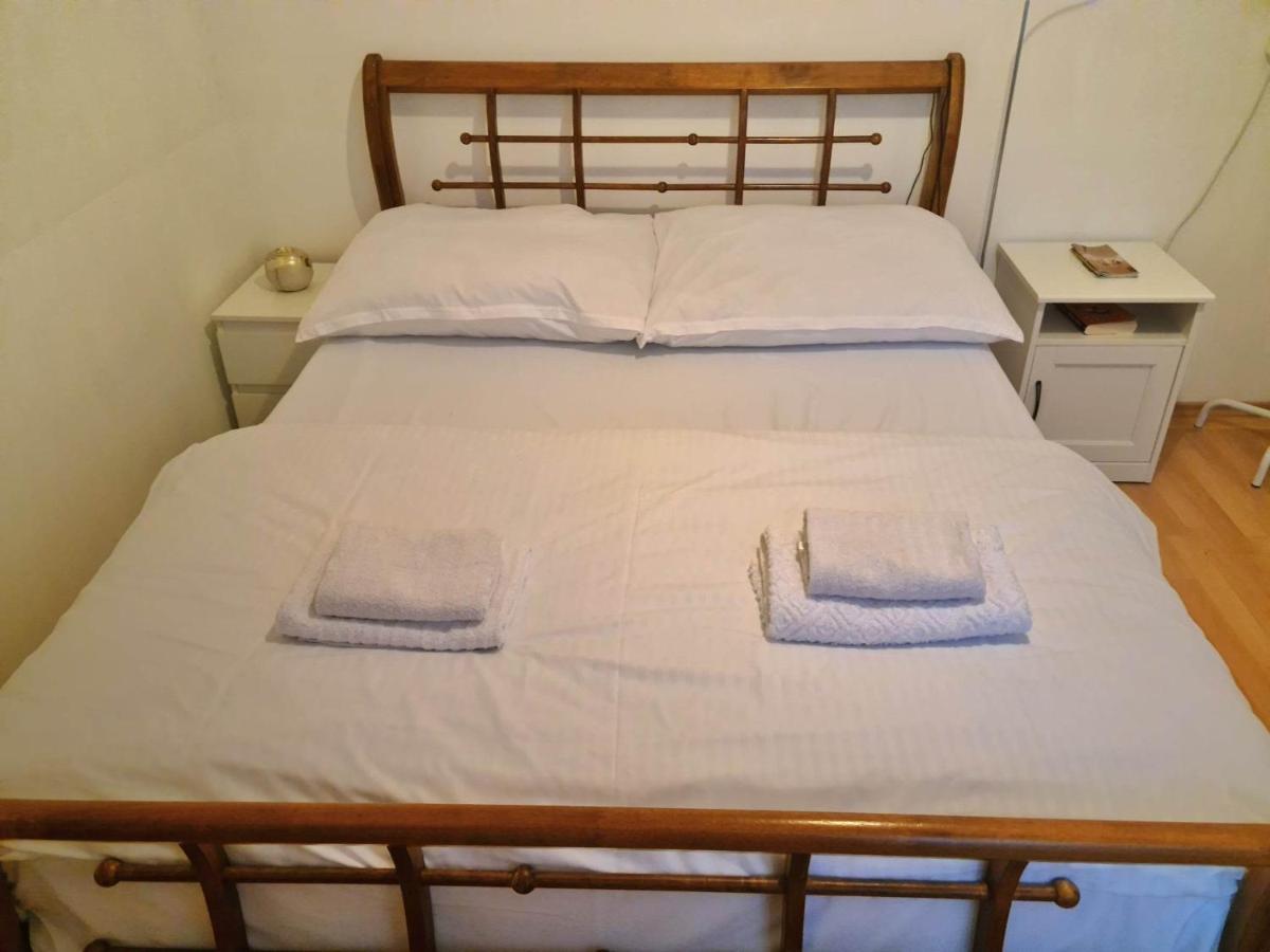 Small-Comfy Guest House In Donaustadt Garden - Not Shared! Відень Екстер'єр фото