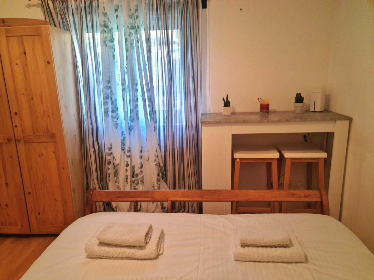 Small-Comfy Guest House In Donaustadt Garden - Not Shared! Відень Екстер'єр фото
